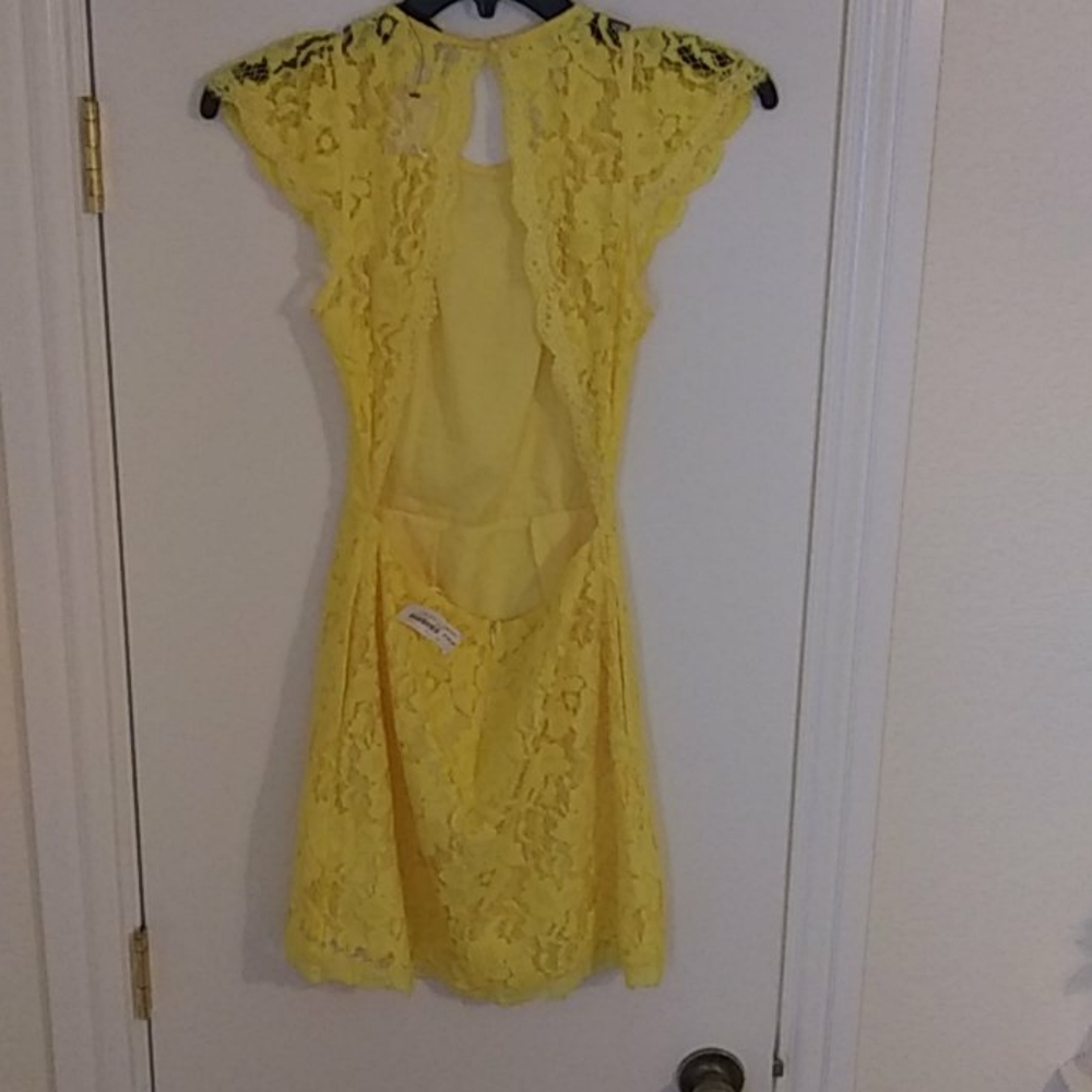 Dress - Picture 4 of 5